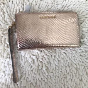 Michael Kors Adele Double-Zip IPhone 7 Plus